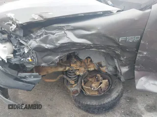 2004 Ford F-150 XL с VIN 2FTRF172X4CA89139, выставлен на аукционе IAAI как лот 42038181 с пробегом Не указан миль и . История ставок и продаж доступна на DreamBid. Изображение 6.