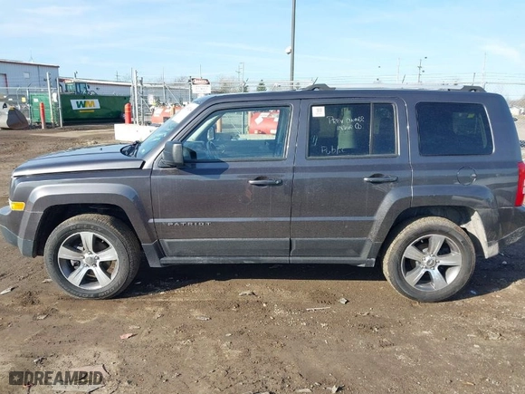 2017 Jeep Patriot High Altitude with VIN 1C4NJRFB4HD154960, listed as a IAAI auction lot 41858204 with 82,323 mi miles. Bid and sale history available at carsss.com. Image 14.