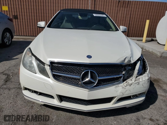 2011 Mercedes-Benz E 350 with VIN WDDKK5GF9BF042554, listed as a Copart auction lot 50602445 with 131,694 mi miles and Salvage title. Bid and sale history available at DreamBid. Image 5.