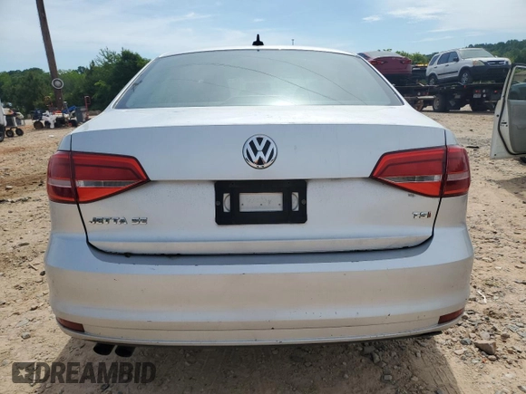 2015 Volkswagen Jetta SE z VIN 3VWD17AJ4FM221246, wystawiony jako Copart lot #54321255 z przebiegiem 172 906 mil mil oraz Szkoda całkowita • Salvage title. Historia ofert i sprzedaży dostępna na DreamBid. Obrazek 6.