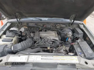 1999 Mercury Mountaineer with VIN 4M2DU55P4XUJ17716, listed as a IAAI auction lot 42488248 with 317,477 mi miles and . Bid and sale history available at DreamBid. Image 10.