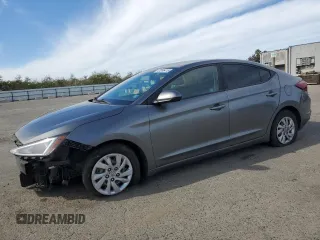 2020 Hyundai Elantra SE z VIN 5NPD74LF4LH505650, wystawiony jako Copart lot #47266415 z przebiegiem 84 510 mil mil oraz Szkoda całkowita • Salvage title. Historia ofert i sprzedaży dostępna na DreamBid. Obrazek 1.
