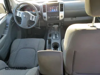 2019 Nissan Frontier Desert Runner z VIN 1N6DD0ER3KN752338, wystawiony jako Copart lot #73179324 z przebiegiem 126 955 mil mil oraz Szkoda całkowita • Salvage title. Historia ofert i sprzedaży dostępna na DreamBid. Obrazek 8.