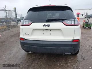 2019 Jeep Cherokee Latitude Plus with VIN 1C4PJMLX9KD476903, listed as a IAAI auction lot 41703366 with 74,884 mi miles. Bid and sale history available at carsss.com. Image 16.