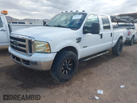 2005 Ford F-250 XL with VIN 1FTSW20P05EB22609, listed as a IAAI auction lot 41353873 with 328,940 mi miles and . Bid and sale history available at DreamBid. Image 2.