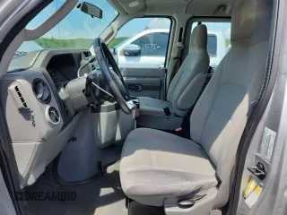 2011 Ford Econoline Passenger XL с VIN 1FBNE3BL2BDA25627, выставлен на аукционе Copart как лот 60203895 с пробегом 120 027 миль миль и Списание • Salvage title. История ставок и продаж доступна на DreamBid. Изображение 7.