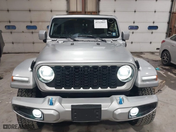 2024 Jeep Wrangler 4xe High Altitude with VIN 1C4RJXU6XRW218114, listed as a IAAI auction lot 41519843 with 17,317 mi miles. Bid and sale history available at carsss.com. Image 12.