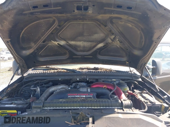 2006 Ford F-250 XL z VIN 1FTSW21P16ED75714, wystawiony jako IAAI lot #42029148 z przebiegiem Nie podano mil oraz . Historia ofert i sprzedaży dostępna na DreamBid. Obrazek 10.