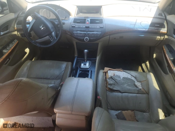 2009 Honda Accord Sdn EX-L with VIN 1HGCP26819A052229, listed as a Copart auction lot 61747994 with 198,278 mi miles and Clean Title. Bid and sale history available at carsss.com. Image 8.
