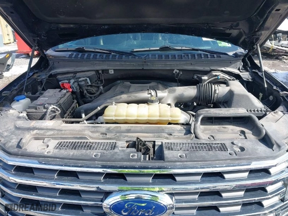 2020 Ford Expedition XLT with VIN 1FMJU1JT5LEA93690, listed as a IAAI auction lot 41592025 with 68,595 mi miles. Bid and sale history available at carsss.com. Image 10.