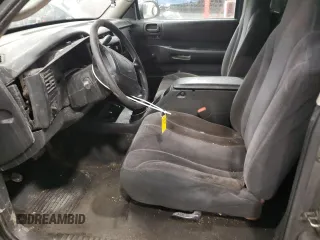 2003 Dodge Dakota z VIN 1D7GG16X23S204317, wystawiony jako Copart lot #54830745 z przebiegiem 139 508 mil mil oraz Szkoda całkowita • Salvage title. Historia ofert i sprzedaży dostępna na DreamBid. Obrazek 7.