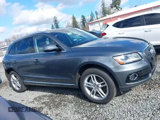 2017 Audi Q5 Premium Plus z VIN WA1L2AFP3HA043636, wystawiony jako IAAI lot #41701999 z przebiegiem 54 949 mil mil oraz . Historia ofert i sprzedaży dostępna na DreamBid. Obrazek 14.