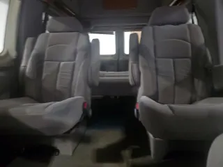 2004 Ford Econoline Cargo Recreational z VIN 1FDRE14W34HA36863, wystawiony jako Copart lot #57751505 z przebiegiem 168 460 mil mil oraz Szkody całkowita. Historia ofert i sprzedaży dostępna na DreamBid. Obrazek 10.