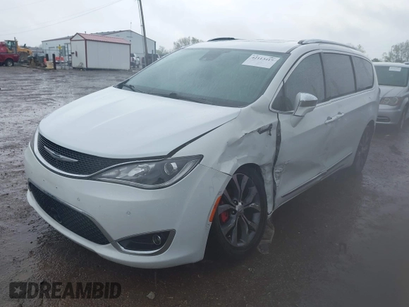 2018 Chrysler Pacifica Limited z VIN 2C4RC1GG8JR107182, wystawiony jako IAAI lot #42113415 z przebiegiem 154 982 mil mil oraz . Historia ofert i sprzedaży dostępna na DreamBid. Obrazek 6.