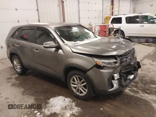 2014 Kia Sorento LX with VIN 5XYKT3A6XEG545998, listed as a IAAI auction lot 41351003 with 153,668 mi miles. Bid and sale history available at carsss.com. Image 1.