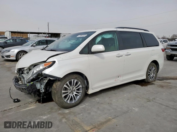 2020 Toyota Sienna XLE Auto Access Seat with VIN 5TDYZ3DC6LS058257, listed as a Copart auction lot 47884555 with 82,662 mi miles and Salvage Title. Bid and sale history available at carsss.com. Image 1.