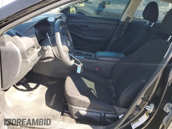 2024 Nissan Sentra S z VIN 3N1AB8BV9RY206493, wystawiony jako Copart lot #47537095 z przebiegiem 33 480 mil mil oraz Szkoda całkowita • Salvage title. Historia ofert i sprzedaży dostępna na DreamBid. Obrazek 7.