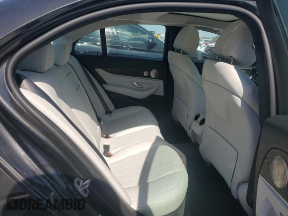 2022 Mercedes-Benz E 350 with VIN W1KZF8DB3NB076782, listed as a Copart auction lot 57126515 with 16,199 mi miles and Clean Title. Bid and sale history available at DreamBid. Image 10.