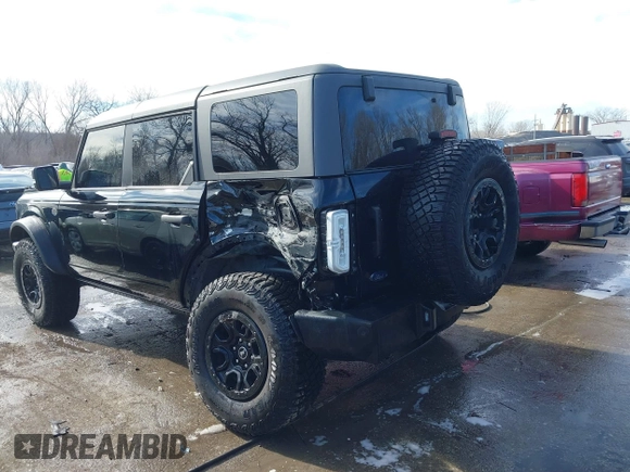 2023 Ford Bronco with VIN 1FMEE5DP9PLB82362, listed as a IAAI auction lot 41443809 with 13,567 mi miles and . Bid and sale history available at DreamBid. Image 3.