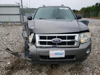 2011 Ford Escape XLT with VIN 1FMCU0D77BKA14232, listed as a Copart auction lot 62128054 with 184,244 mi miles and Salvage Title. Bid and sale history available at carsss.com. Image 5.