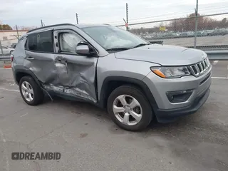 2018 Jeep Compass Altitude with VIN 3C4NJDBB5JT259158, listed as a IAAI auction lot 41752829 with 71,008 mi miles and . Bid and sale history available at carsss.com. Image 1.