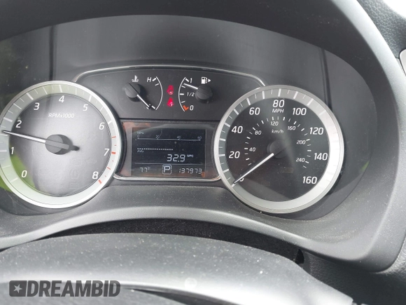 2015 Nissan Sentra SL z VIN 3N1AB7AP1FY327401, wystawiony jako IAAI lot #42425474 z przebiegiem 137 973 mil mil oraz . Historia ofert i sprzedaży dostępna na DreamBid. Obrazek 7.