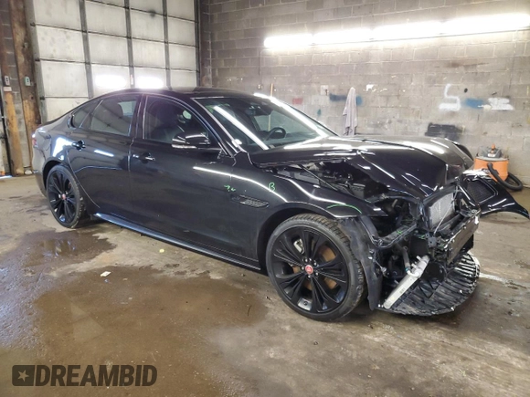 2022 Jaguar XF R-Dynamic SE with VIN SAJBL4GX7NCY91728, listed as a Copart auction lot 40129934 with 14,030 mi miles. Bid and sale history available at carsss.com. Image 4.