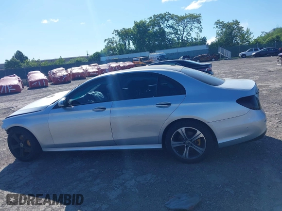 2020 Mercedes-Benz E 350 with VIN WDDZF8EB4LA703331, listed as a IAAI auction lot 42297055 with Not provided miles and . Bid and sale history available at DreamBid. Image 14.
