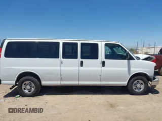 2017 Chevrolet Express Passenger LT с VIN 1GAZGPFG9H1271606, выставлен на аукционе IAAI как лот 42131717 с пробегом 119 295 миль миль и . История ставок и продаж доступна на DreamBid. Изображение 14.