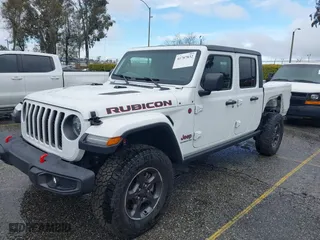 2020 Jeep Gladiator Rubicon with VIN 1C6JJTBG9LL200639, listed as a IAAI auction lot 41787832 with 33,598 mi miles. Bid and sale history available at carsss.com. Image 19.