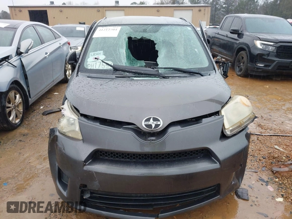 2013 Scion xD z VIN JTKKUPB40D1032381, wystawiony jako IAAI lot #41212704 z przebiegiem 209 858 mil mil oraz . Historia ofert i sprzedaży dostępna na DreamBid. Obrazek 12.