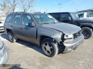 2007 Chevrolet TrailBlazer LS with VIN 1GNDS13S172265918, listed as a IAAI auction lot 41426008 with 206,885 mi miles. Bid and sale history available at carsss.com. Image 1.