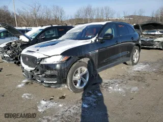 2018 Jaguar F-PACE 30t Premium with VIN SADCJ2GX8JA291369, listed as a Copart auction lot 89354235 with 31,789 mi miles and Salvage Title. Bid and sale history available at carsss.com. Image 1.