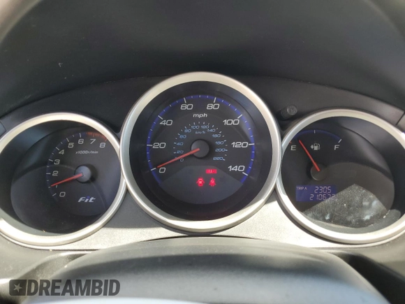 2007 Honda Fit Sport with VIN JHMGD37617S043208, listed as a Copart auction lot 64594825 with 210,672 mi miles and Clean title. Bid and sale history available at DreamBid. Image 9.