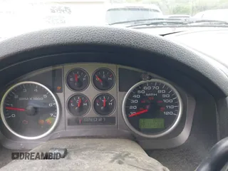 2004 Ford F-150 XLT с VIN 1FTPW14544KD20912, выставлен на аукционе IAAI как лот 42372790 с пробегом 262 258 миль миль и . История ставок и продаж доступна на DreamBid. Изображение 7.
