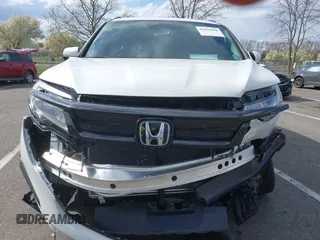 2021 Honda Pilot Black Edition z VIN 5FNYF6H72MB067664, wystawiony jako IAAI lot #42025998 z przebiegiem 52 791 mil mil oraz . Historia ofert i sprzedaży dostępna na DreamBid. Obrazek 12.