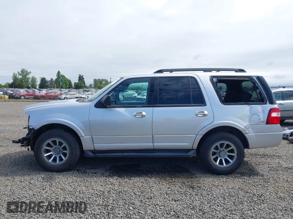 2017 Ford Expedition XLT z VIN 1FMJU1JT1HEA52786, wystawiony jako IAAI lot #42118234 z przebiegiem 81 323 mil mil oraz . Historia ofert i sprzedaży dostępna na DreamBid. Obrazek 15.