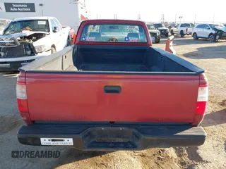 1993 Toyota T100 DX with VIN JT4VD10A6P0003388, listed as a IAAI auction lot 41685938 with 176,885 mi miles. Bid and sale history available at carsss.com. Image 17.