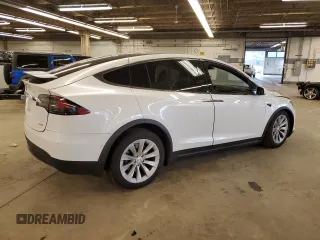 2016 Tesla Model X 70D with VIN 5YJXCBE24GF027807, listed as a Copart auction lot 50504814 with 0 mi miles and Salvage Title. Bid and sale history available at carsss.com. Image 3.
