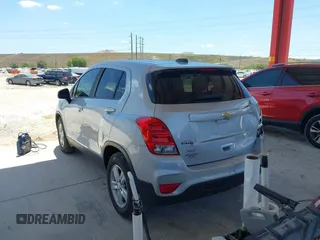 2020 Chevrolet Trax LS with VIN 3GNCJKSB6LL213456, listed as a IAAI auction lot 42021444 with 100,330 mi miles and . Bid and sale history available at DreamBid. Image 3.