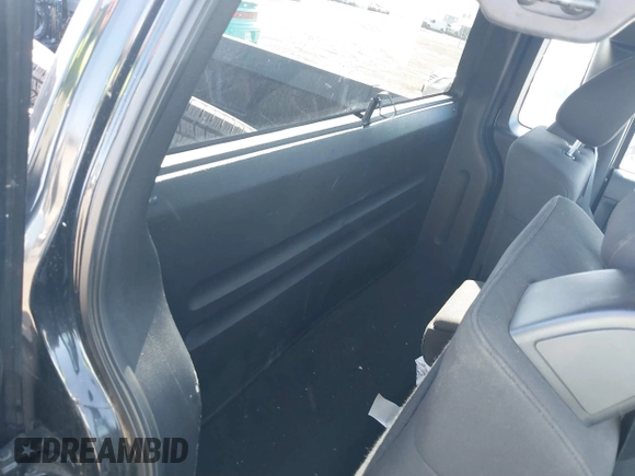 2004 Ford F-150 XLT z VIN 1FTRF04524KD18160, wystawiony jako IAAI lot #41774990 z przebiegiem 215 994 mil mil oraz . Historia ofert i sprzedaży dostępna na DreamBid. Obrazek 8.