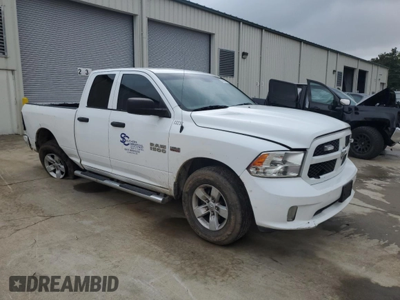 2016 Ram 1500 Express z VIN 1C6RR6FT5GS333236, wystawiony jako Copart lot #50943195 z przebiegiem Nie podano mil oraz Szkoda całkowita • Salvage title. Historia ofert i sprzedaży dostępna na DreamBid. Obrazek 4.