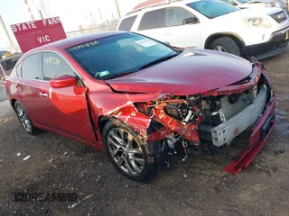 2014 Nissan Altima S with VIN 1N4AL3AP3EN351364, listed as a IAAI auction lot 40311520 with 236,550 mi miles and . Bid and sale history available at carsss.com. Image 1.