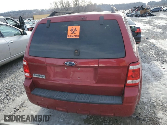 2008 Ford Escape XLT with VIN 1FMCU03198KB05556, listed as a Copart auction lot 42531975 with 105,277 mi miles and Salvage title. Bid and sale history available at DreamBid. Image 6.