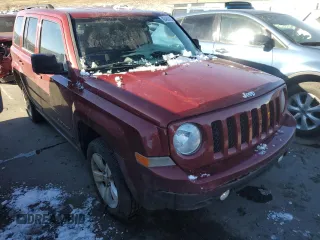 2011 Jeep Patriot Latitude with VIN 1J4NF1GB3BD191887, listed as a Copart auction lot 88486905 with 138,094 mi miles and Clean Title. Bid and sale history available at carsss.com. Image 4.