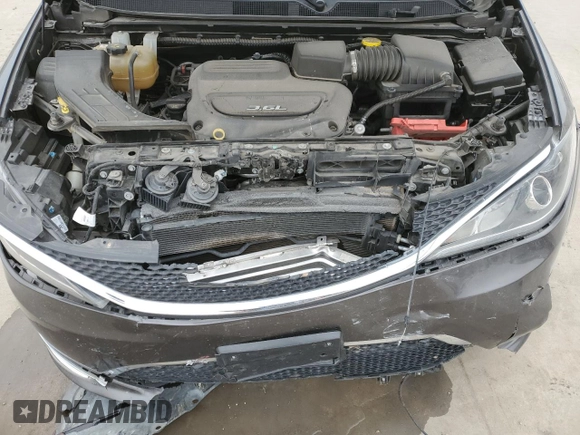2018 Chrysler Pacifica Touring Plus with VIN 2C4RC1FG9JR102073, listed as a Copart auction lot 48063515 with 86,872 mi miles and Salvage Title. Bid and sale history available at DreamBid. Image 12.