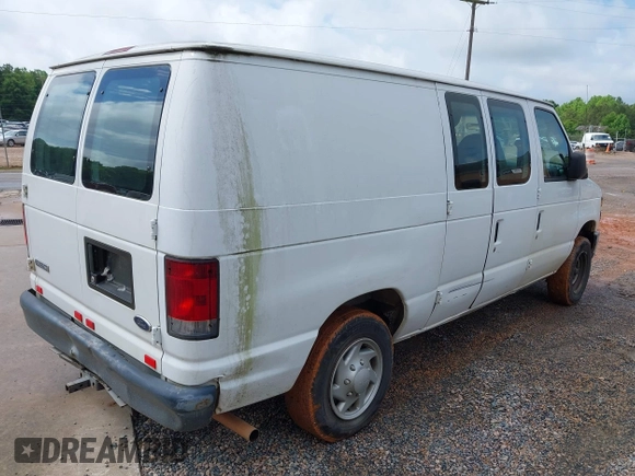 2008 Ford Econoline Cargo Commercial with VIN 1FTNE14W08DA76642, listed as a IAAI auction lot 42255234 with 377,429 mi miles and . Bid and sale history available at DreamBid. Image 4.