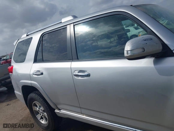 2011 Toyota 4Runner SR5 with VIN JTEZU5JR8B5016793, listed as a IAAI auction lot 41749448 with 163,514 mi miles. Bid and sale history available at carsss.com. Image 13.