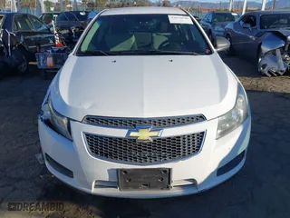 2013 Chevrolet Cruze LS with VIN 1G1PA5SG1D7252963, listed as a IAAI auction lot 41678640 with 139,564 mi miles. Bid and sale history available at carsss.com. Image 12.