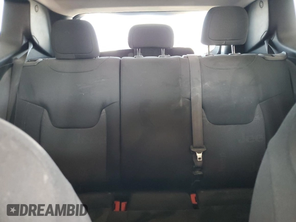 2016 Jeep Renegade Latitude z VIN ZACCJABT4GPC54838, wystawiony jako Copart lot #51641615 z przebiegiem 97 848 mil mil oraz Czysty tytuł • Clean title. Historia ofert i sprzedaży dostępna na DreamBid. Obrazek 10.